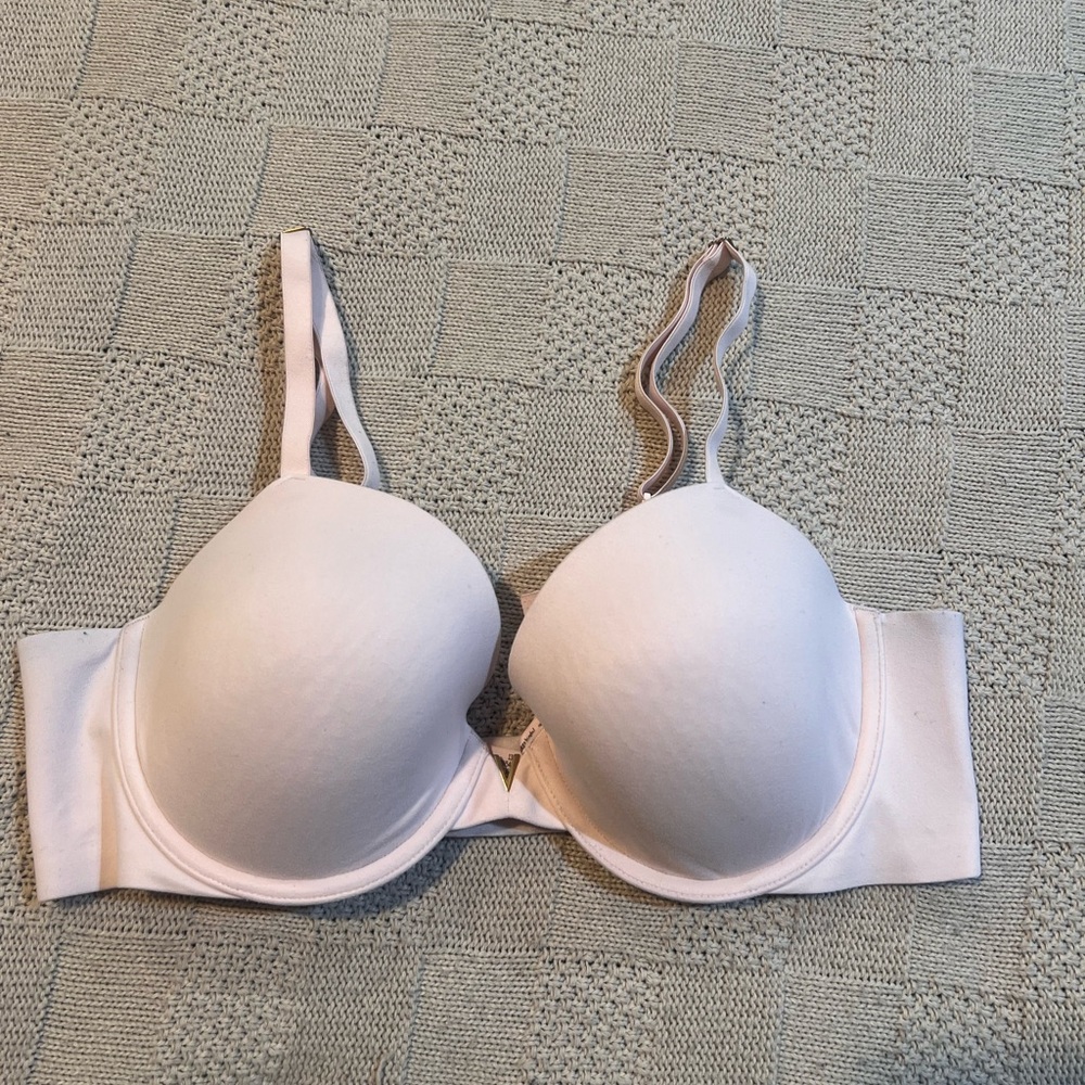 Victoria's Secret Soft Cream Bra